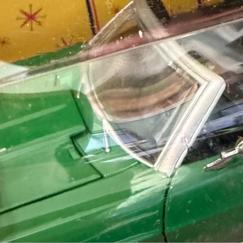 RARE Greenlights “Bewitched” 1969 Green Camaro 1:24 scale - Picture 7 of 9